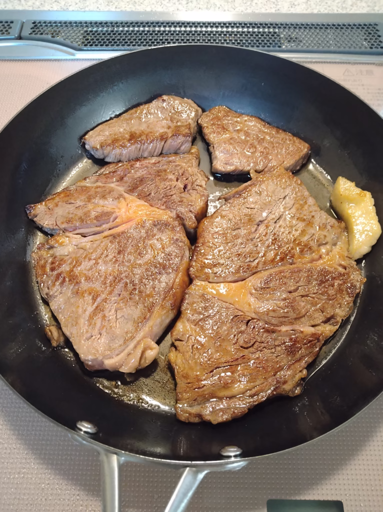 ビタクラフトのスーパー鉄フライパンで焼いたステーキ